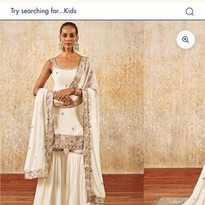 Elegant Cream Wedding Dress